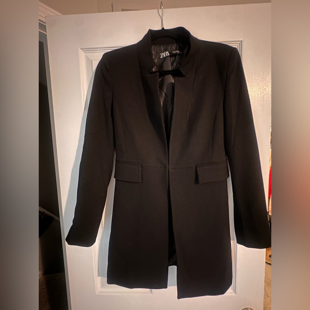 Zara Women's Long Black Blazer